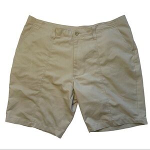 Haggar C18 Men Size 40 Khaki Beige Casual Flat Front Golf Lightweight Sh…